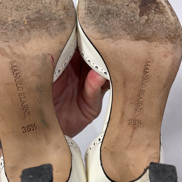 Manolo Blahnik Vintage Unique patent leather pumps - Picture 6 of 9